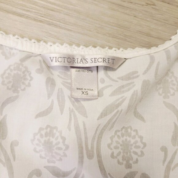 Victoria's Secret White X-Small Long Sleeve Boho Floral Print Swim Cover Up - Picture 3 of 5